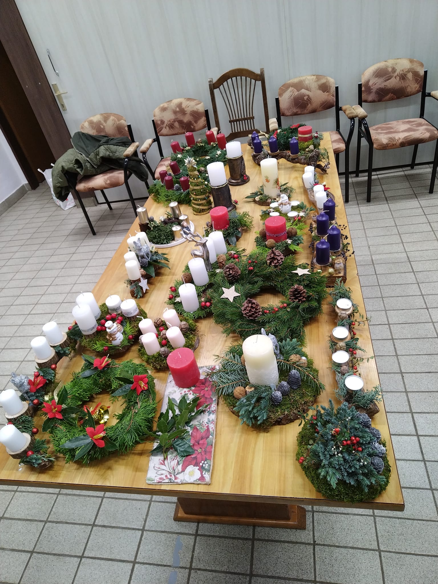 Adventno druženje – izdelava adventnih venčkov